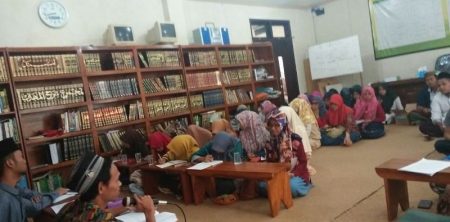 MAKALAH: SEJARAH DAN PERKEMBANGAN FIKIH HADITS (Bagian 1)